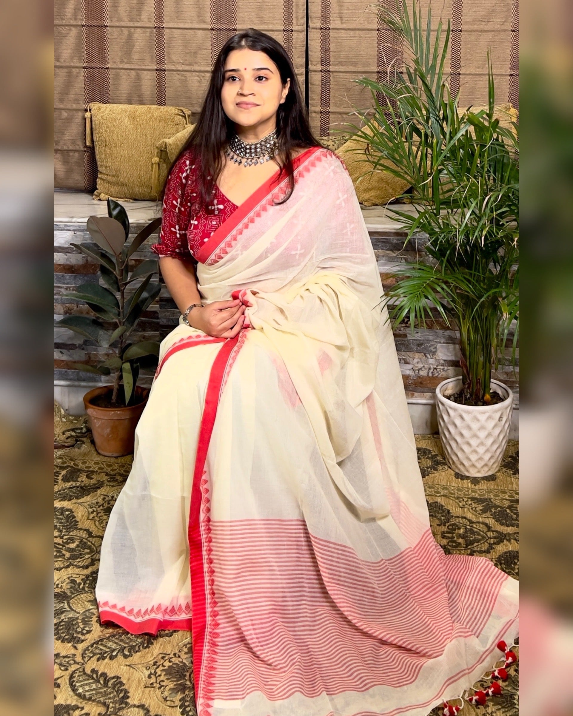 Soft and Comfortable Durga Puja Red and White Mulmul Cotton Saree