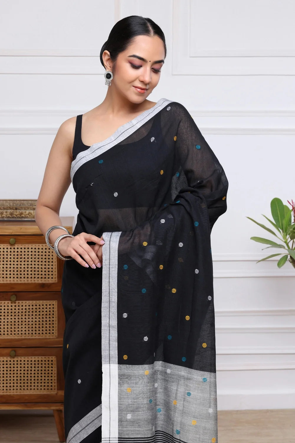 Handloom Black Polka Dot Pure Cotton Jamdani Saree-Sutra Art of Clothing