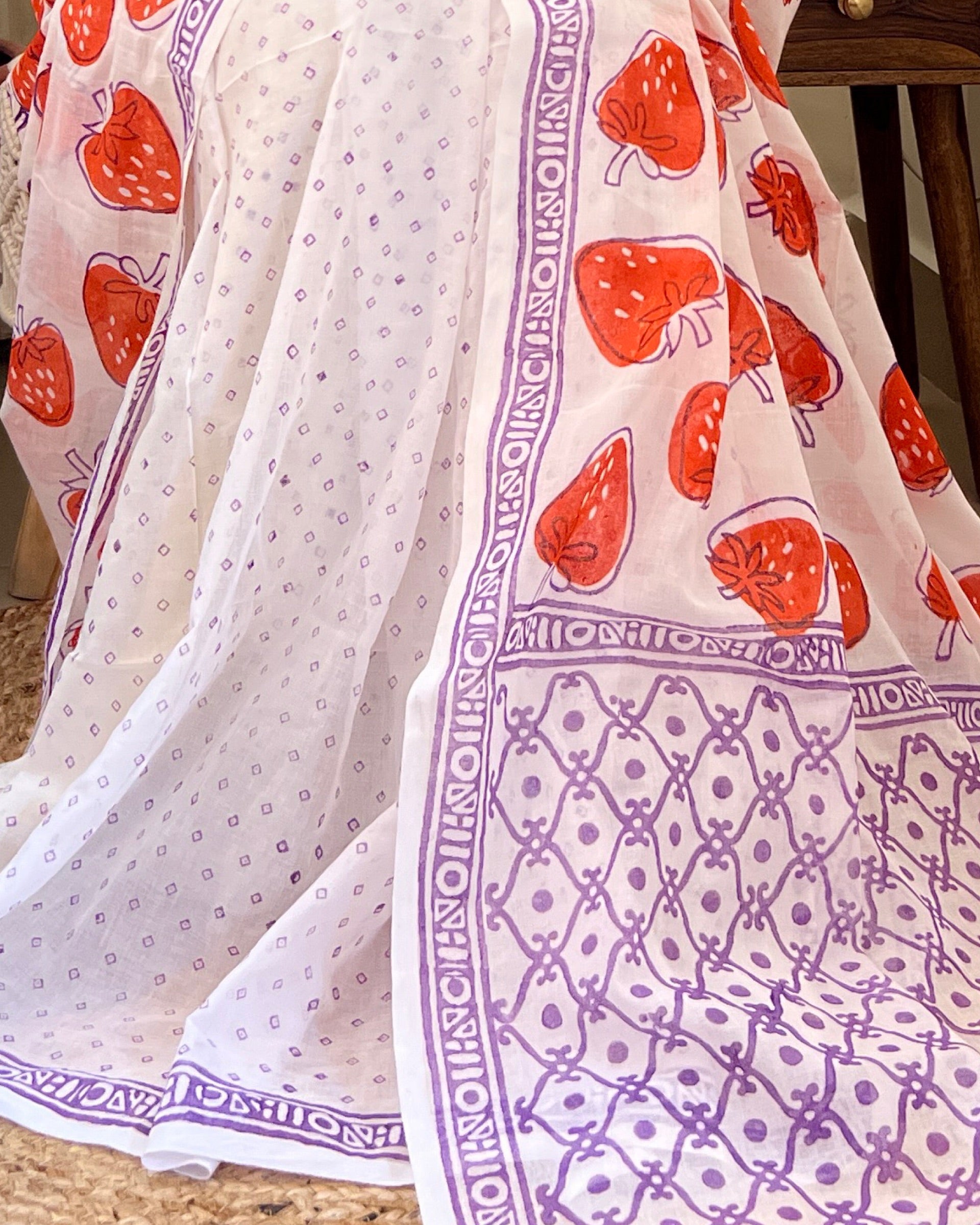 Very Berry white saree featuring handcrafted block print patterns