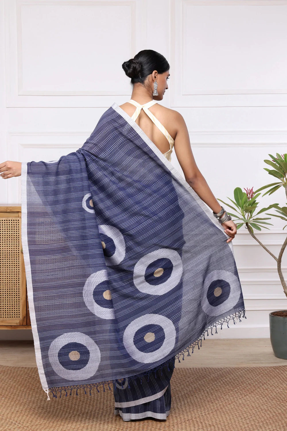 Handloom Blue Stripes Mul Cotton Eye Ball Saree-Sutra Art of Clothing
