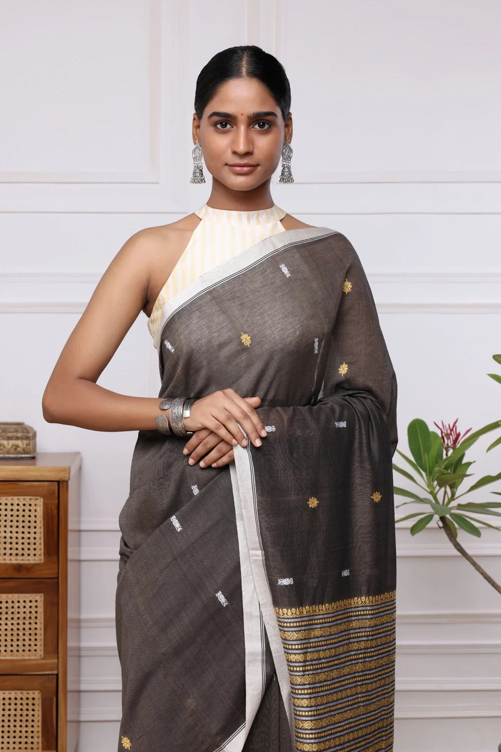 Handloom Espresso Brown Pure Cotton Saree-Sutra Art of Clothing