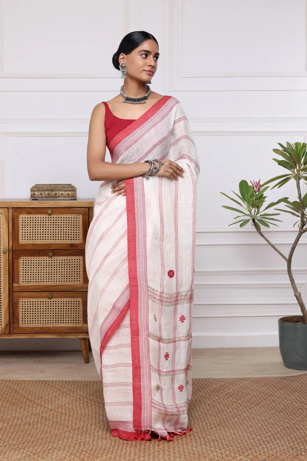 Handloom White & Red Pure Linen Saree-Sutra Art of Clothing