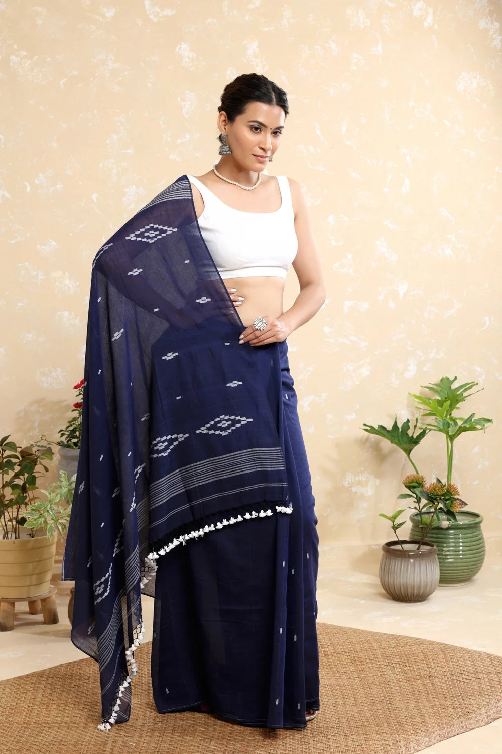 Handloom Navy Blue Mulmul Jamdani Saree With Tassels-Sutra Art of Clothing