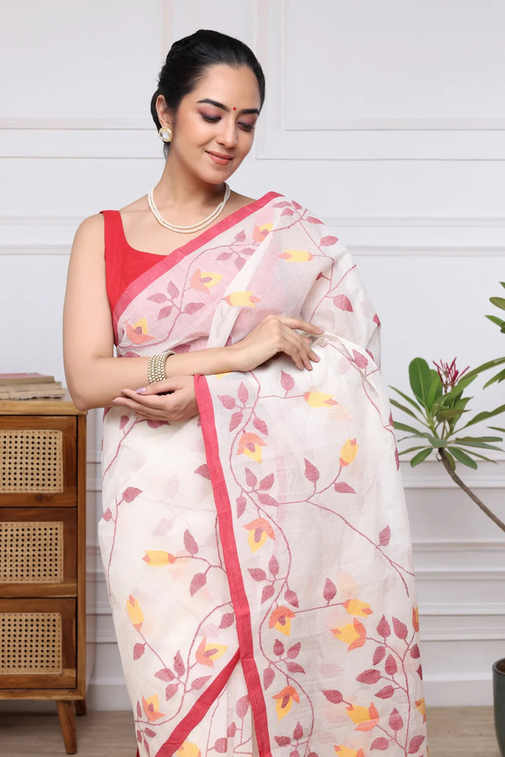 Handloom White & Red Pure Cotton Jamdani Saree-Sutra Art of Clothing