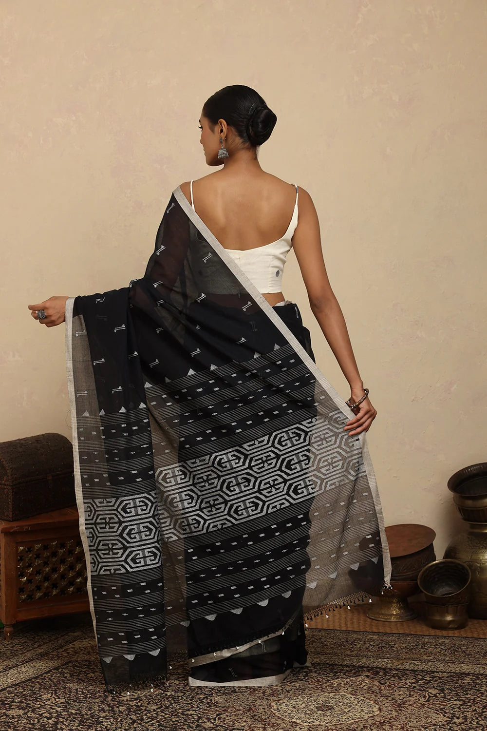 Handloom Black Contemporary Pure Cotton Jamdani Saree-Sutra Art of Clothing