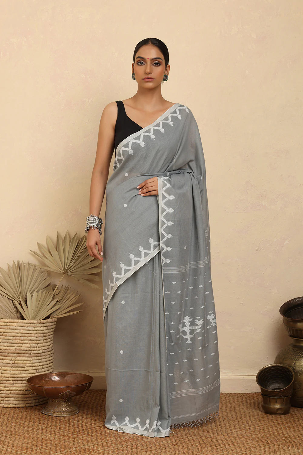 Handloom Grey Alpona Pure Cotton Jamdani Saree-Sutra Art of Clothing