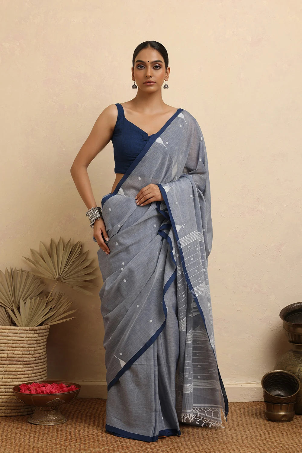 Handloom Grey Pure Cotton Jamdani Saree-Sutra Art of Clothing