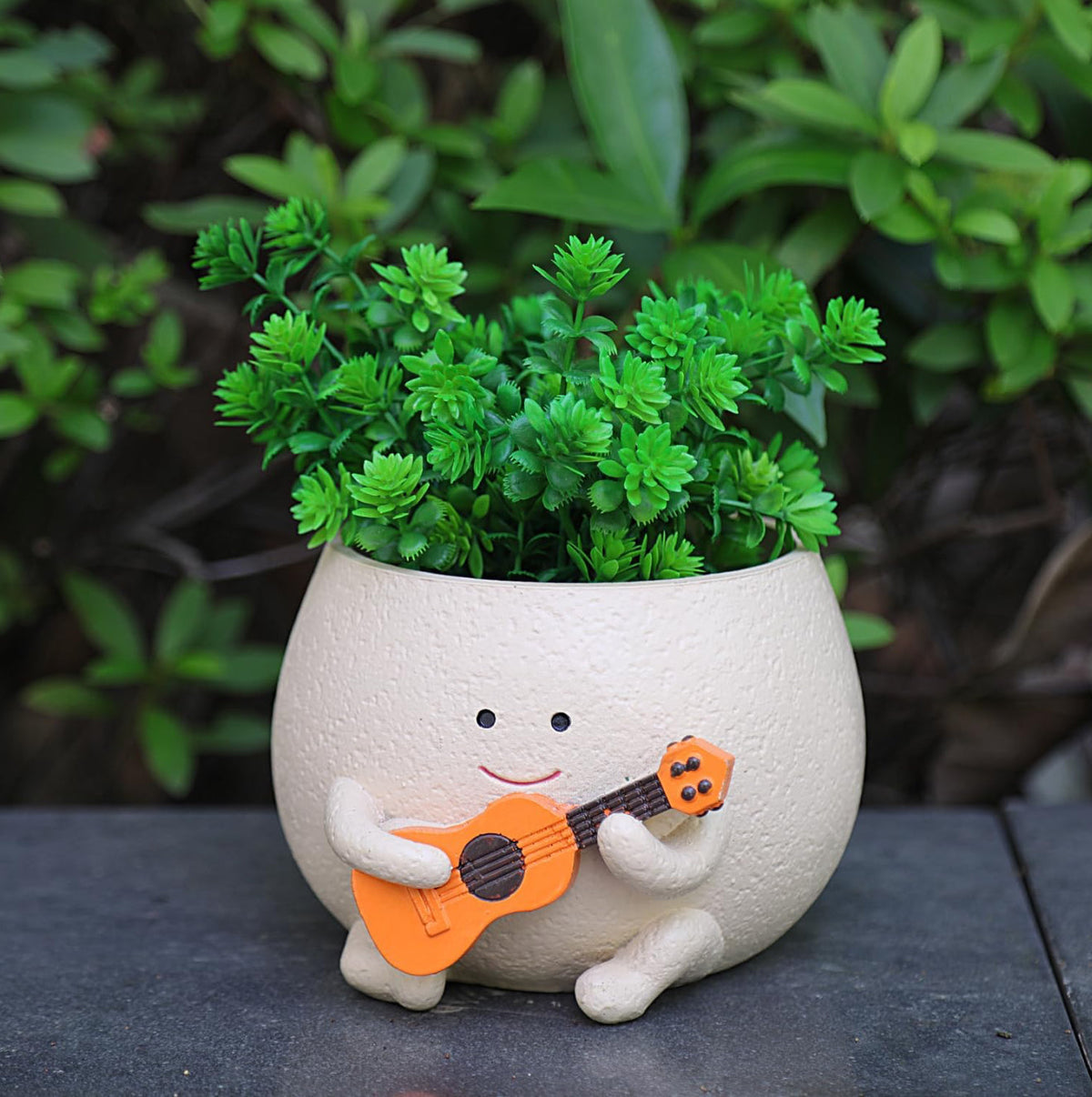 The Jazzy Planter - https://artecasa.in/