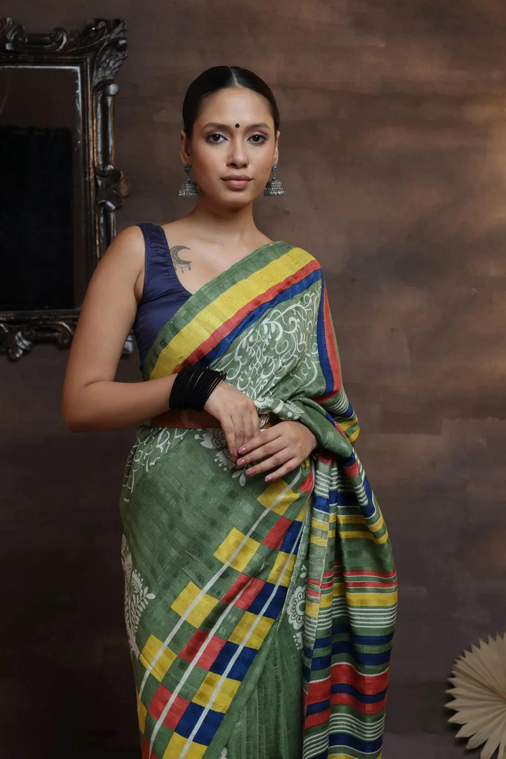 Leaf Green Handloom Pure Silk Hand Painted Saree-Sutra Art of Clothing
