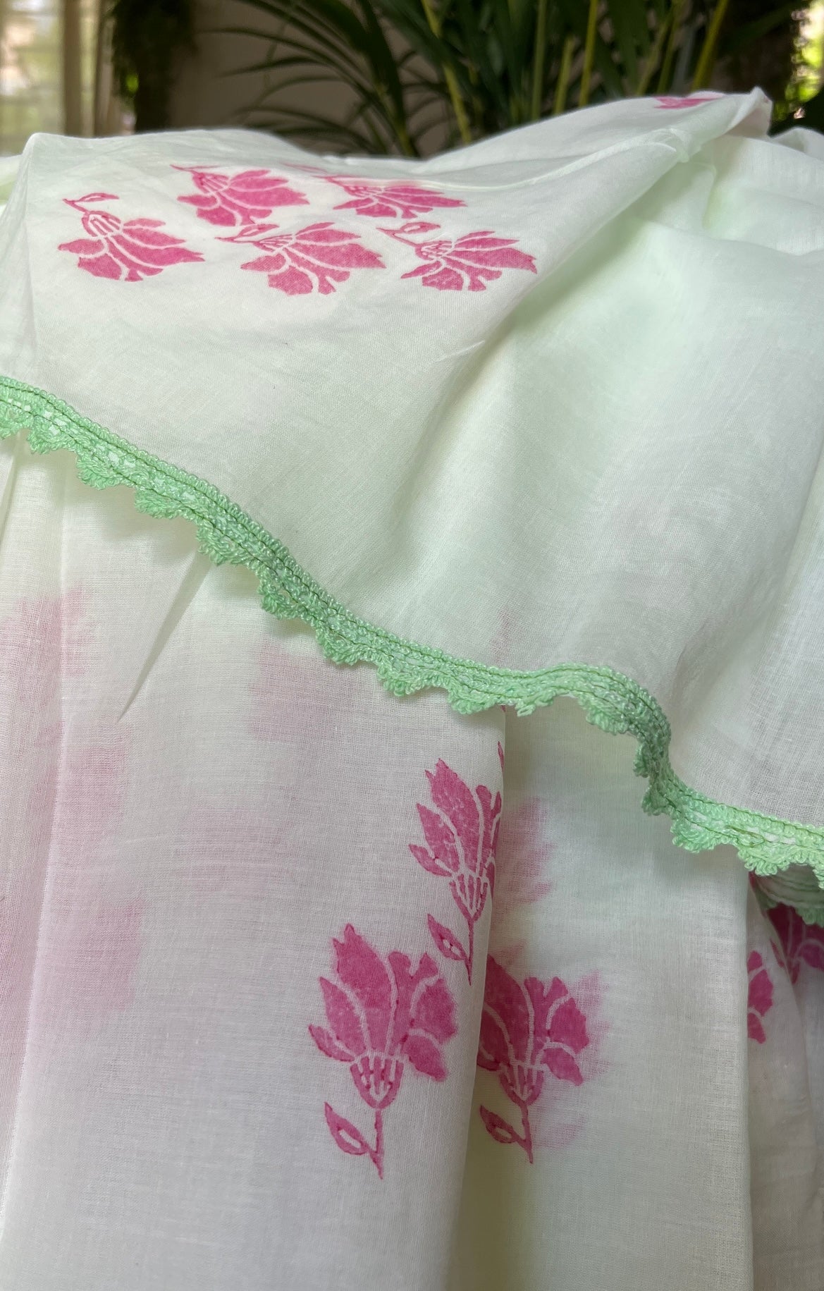 Pista Green and pink Mulmul cotton Shopaame Saree - Pista Rouhafza