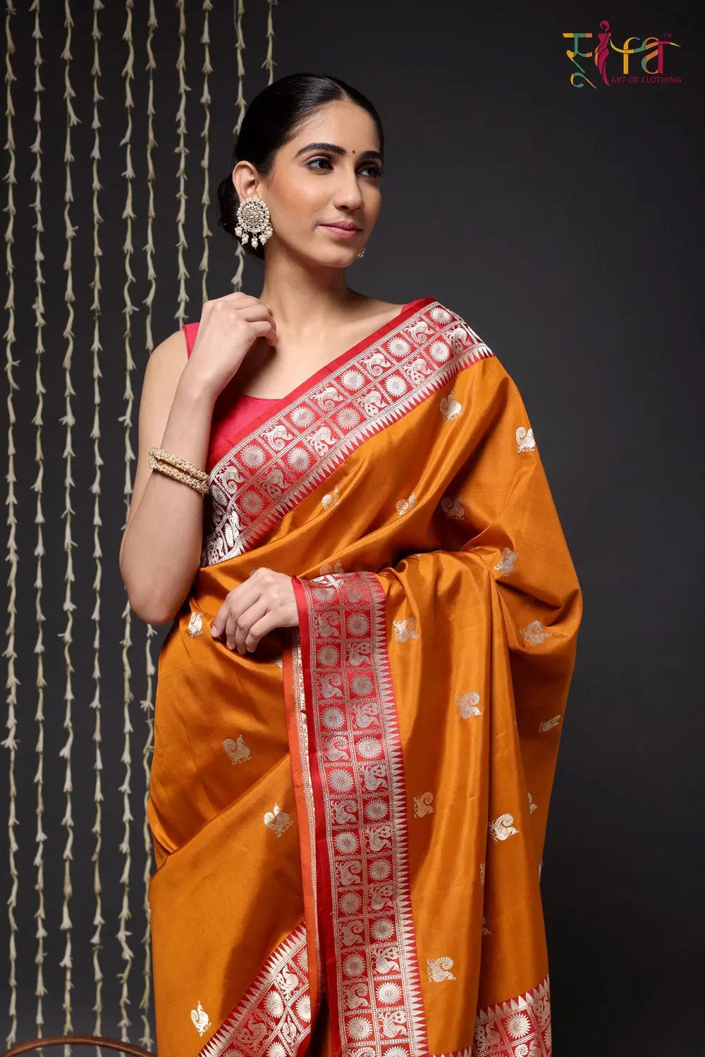 Handloom Mustard Banarasi Kanchi Pure Silk Saree-Sutra Art of Clothing
