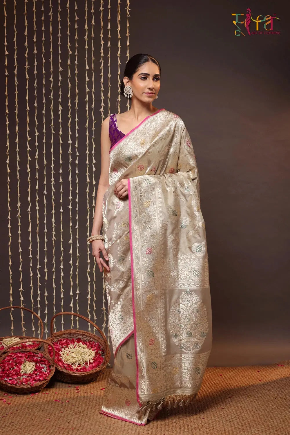 Pistachio Green Handloom Pure Silk Banarasi Saree With Kadhwa Border And Pallu