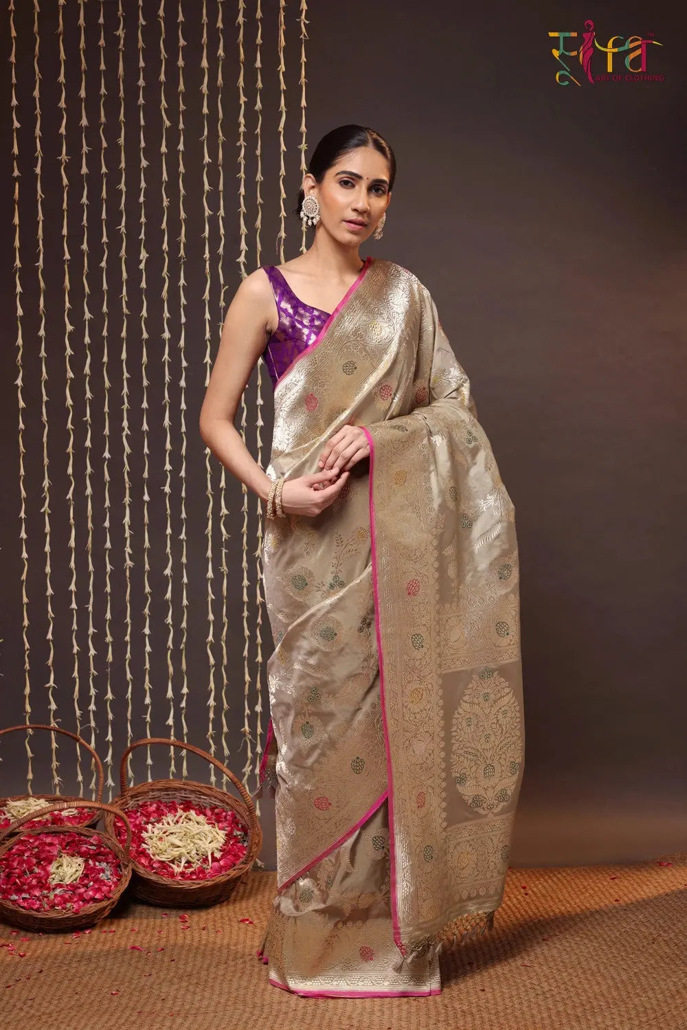 Pistachio Green Handloom Pure Silk Banarasi Saree With Kadhwa Border And Pallu