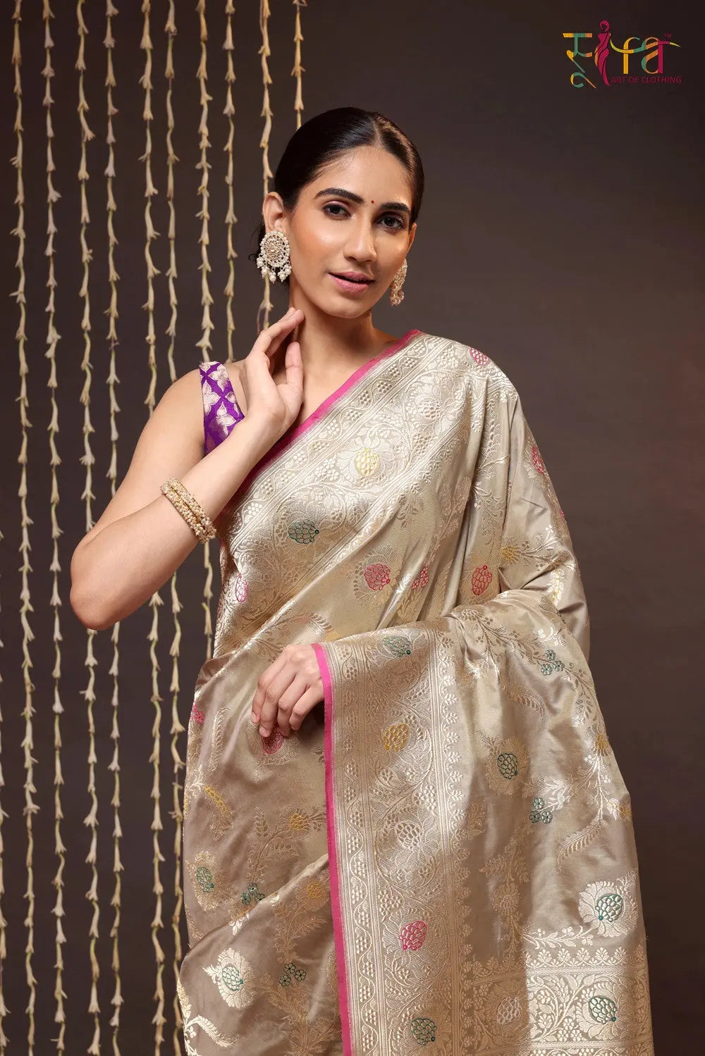 Pistachio Green Handloom Pure Silk Banarasi Saree With Kadhwa Border And Pallu
