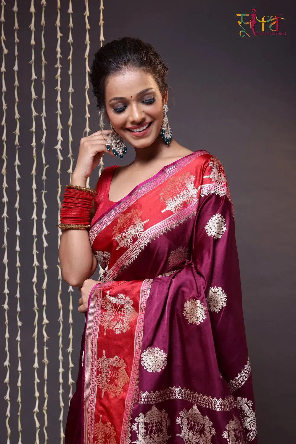 Wine and Red Pure Silk Banarasi Saree-Sutra Art of Clothing