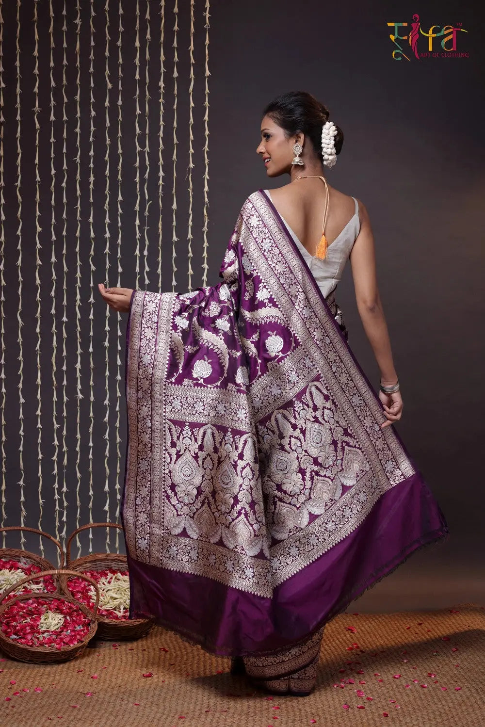 Handloom Voilet Pure Silk Banarasi Jangla Saree-Sutra Art of Clothing