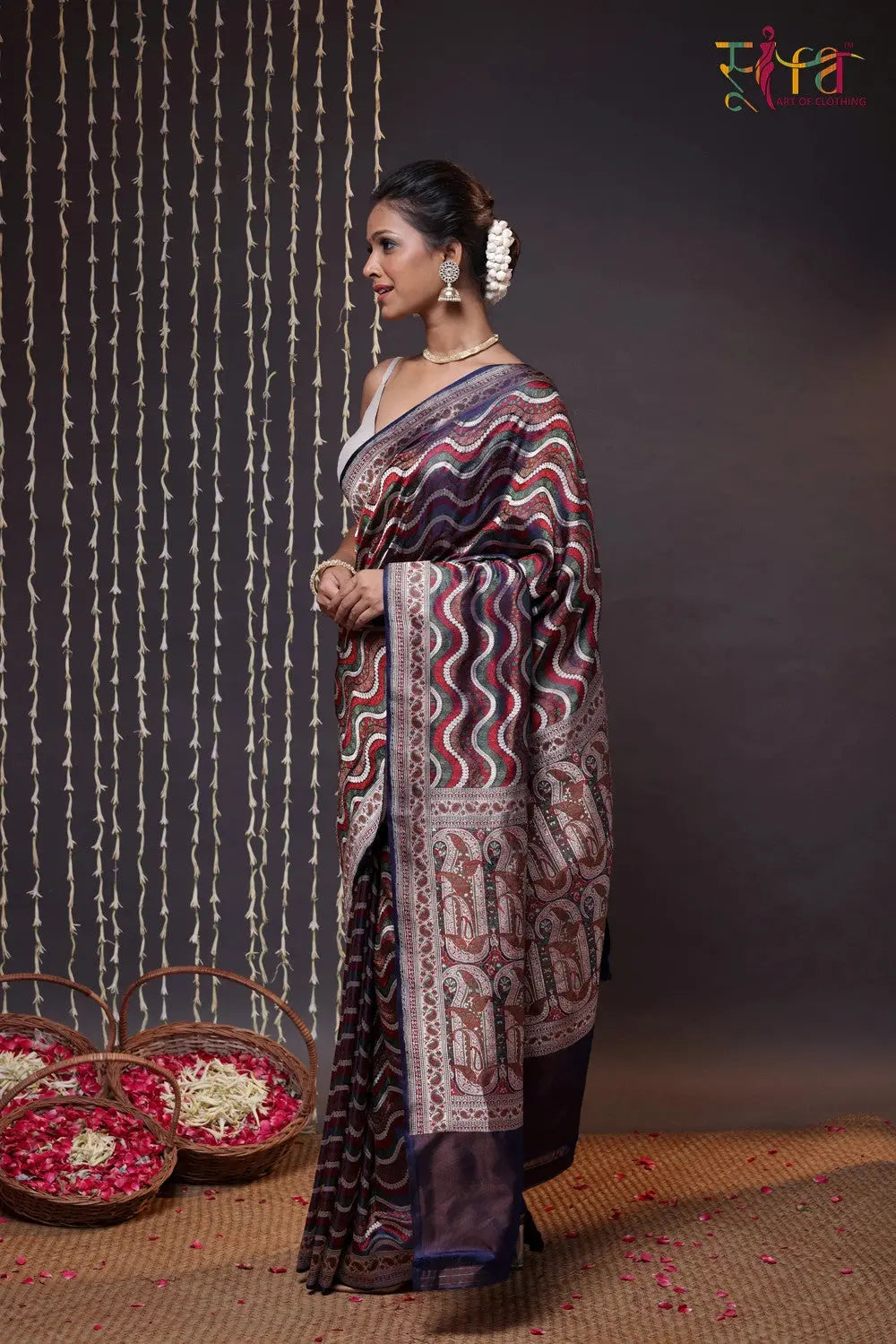 Handloom Navy Blue Tanchoi Silk Banarasi Saree-Sutra Art of Clothing