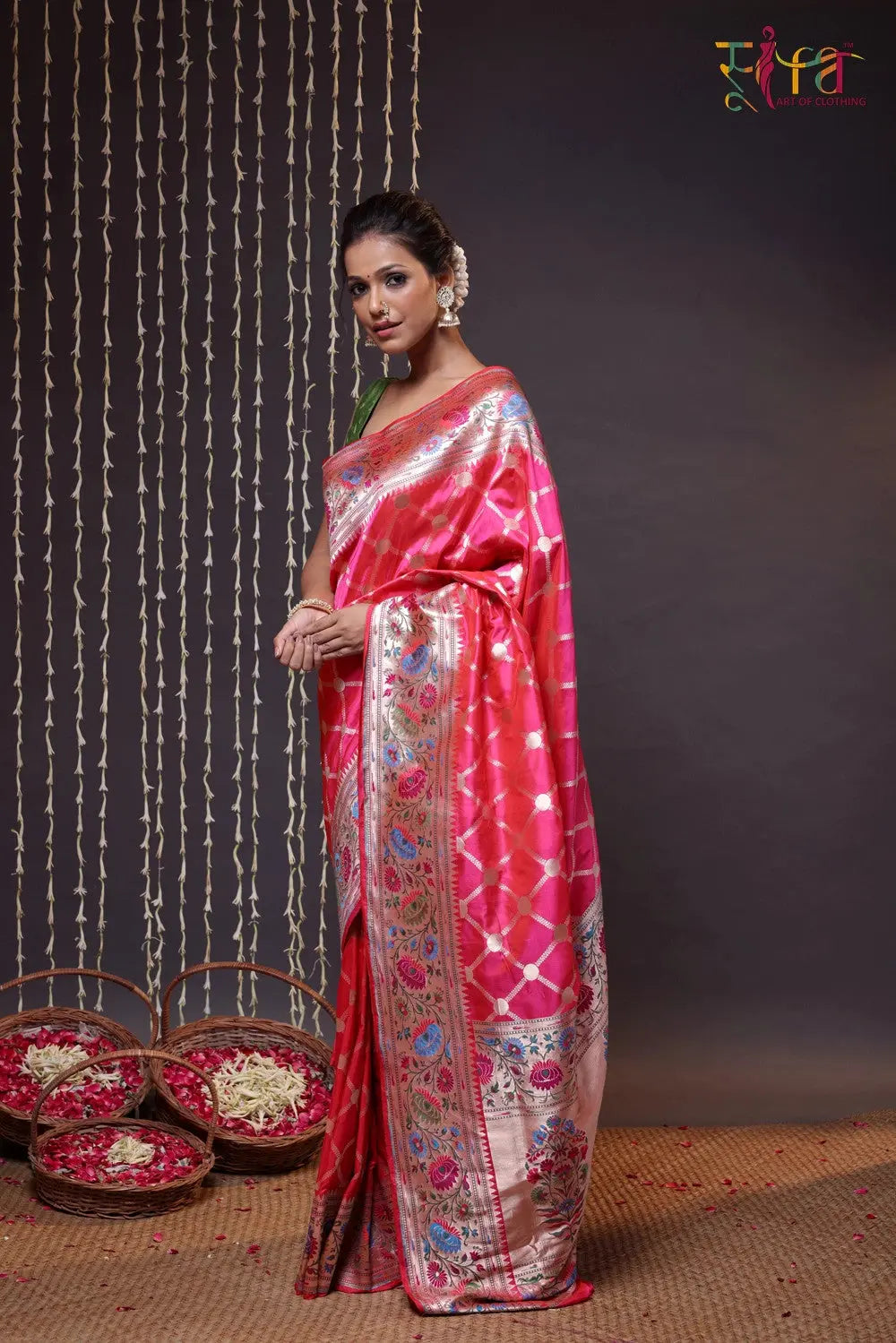 Handloom Magenta Pure Silk Banarasi Paithani Saree-Sutra Art of Clothing