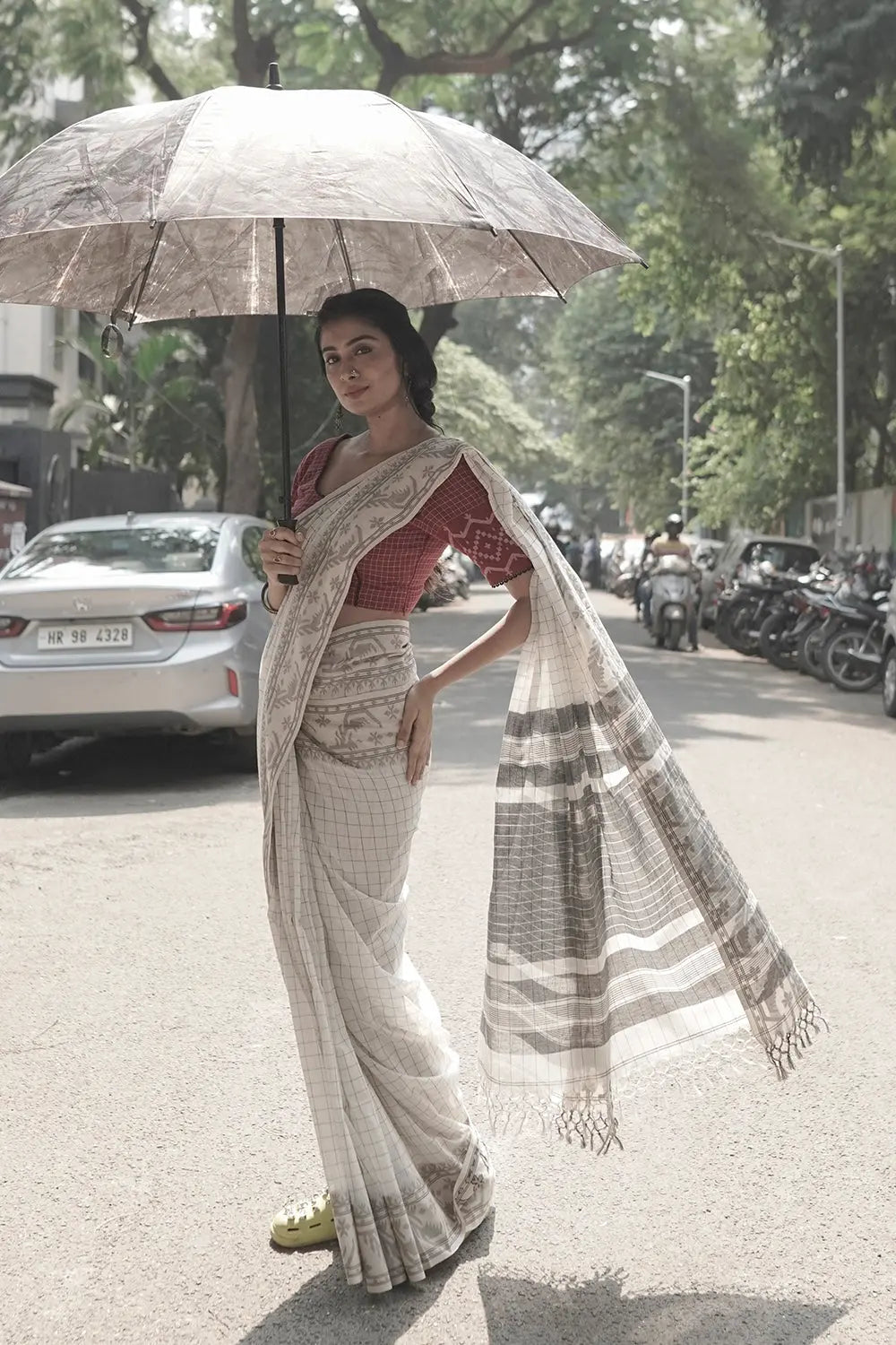 Ragini Jamdani Blouse-Sutra Art of Clothing