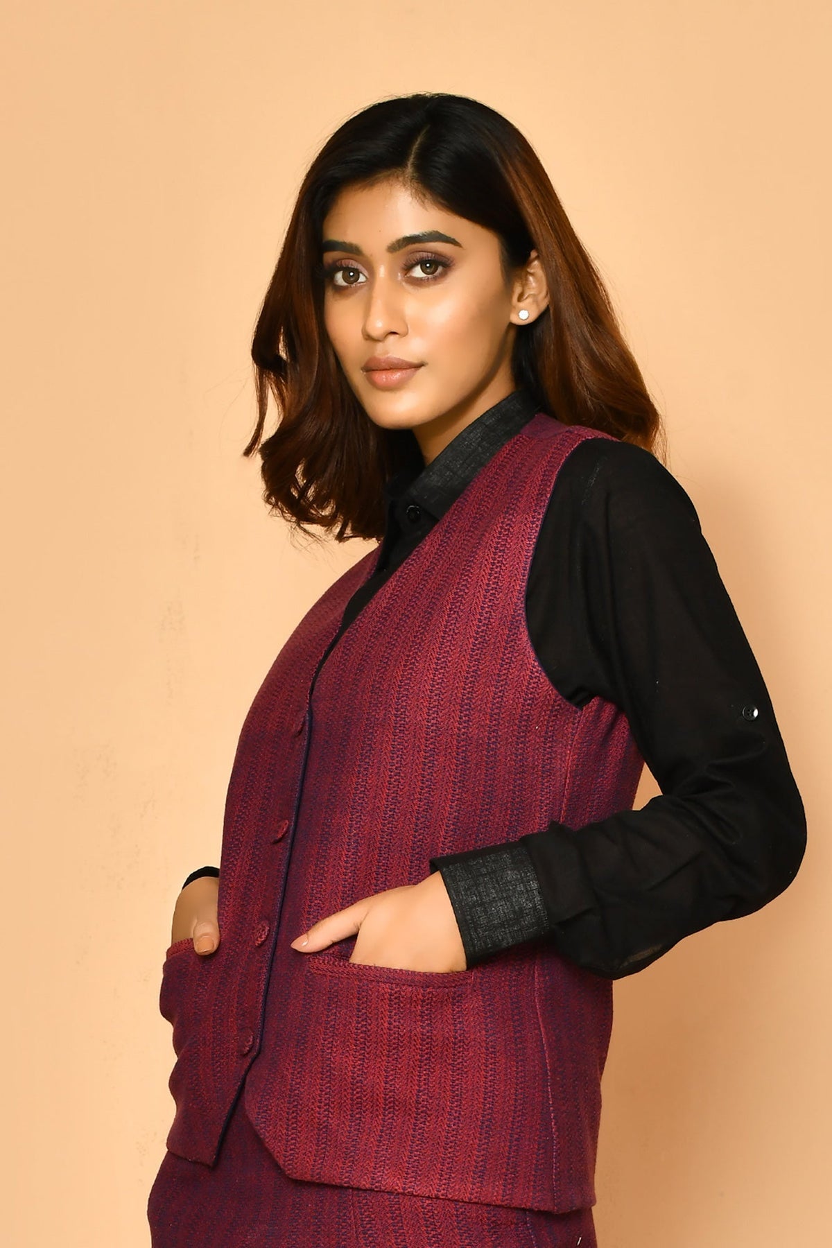 Handloom cotton V-neck jacket for women's corporate wear