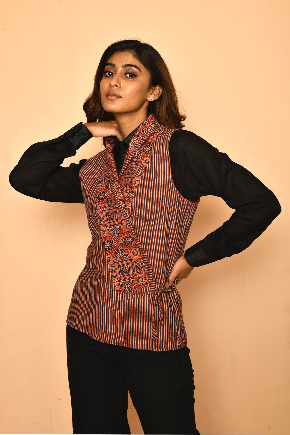 woman's printed cotton jacket in Ajrakh