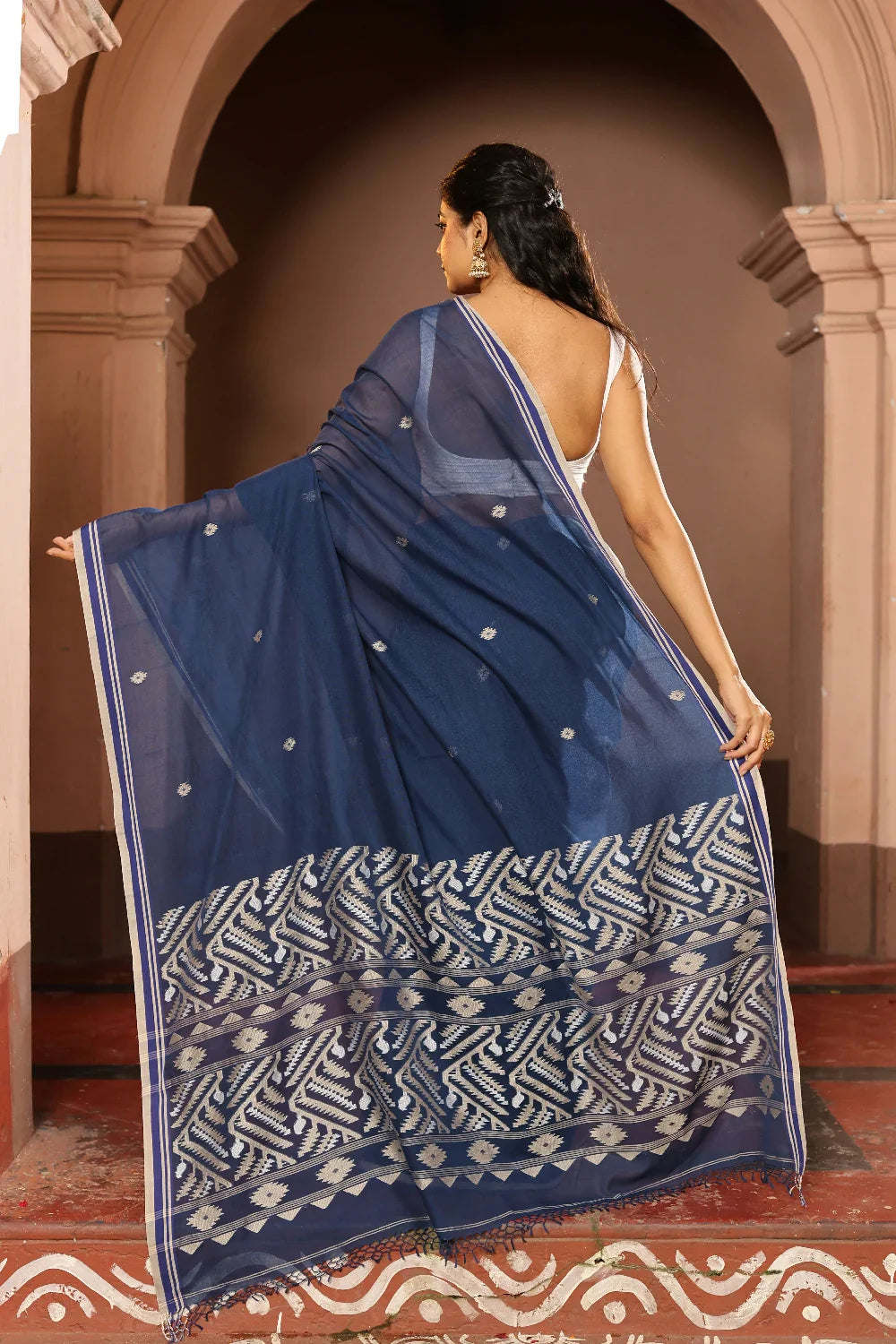 Handloom Navy Blue Pure Cotton Jamdani Saree-Sutra Art of Clothing