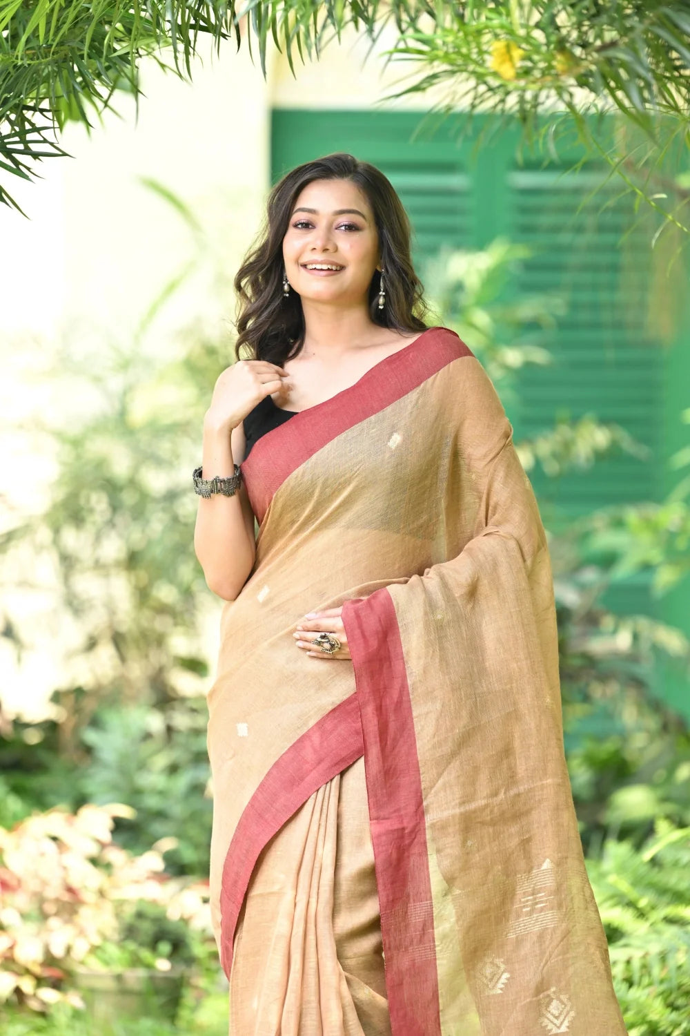 Handloom Sand Brown Pure Linen Jamdani Saree-Sutra Art of Clothing