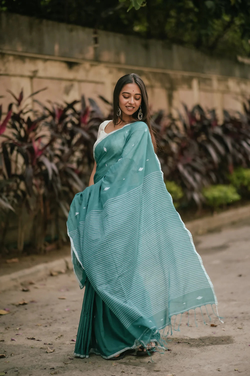 Handloom Aqua Green Mulmul Jamdani Saree-Sutra Art of Clothing