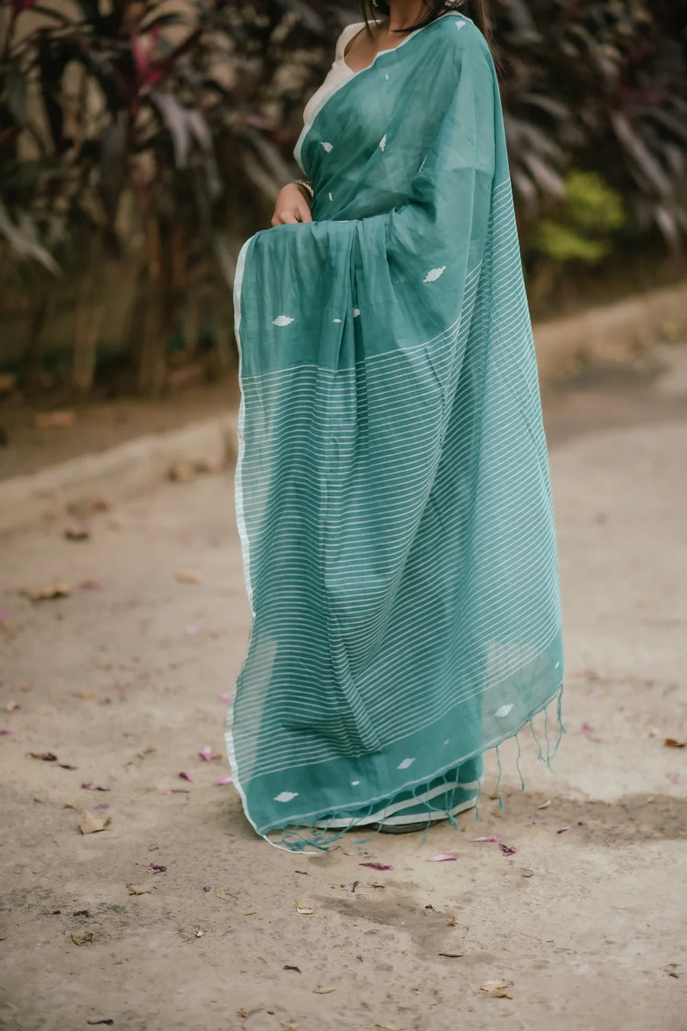 Handloom Aqua Green Mulmul Jamdani Saree-Sutra Art of Clothing