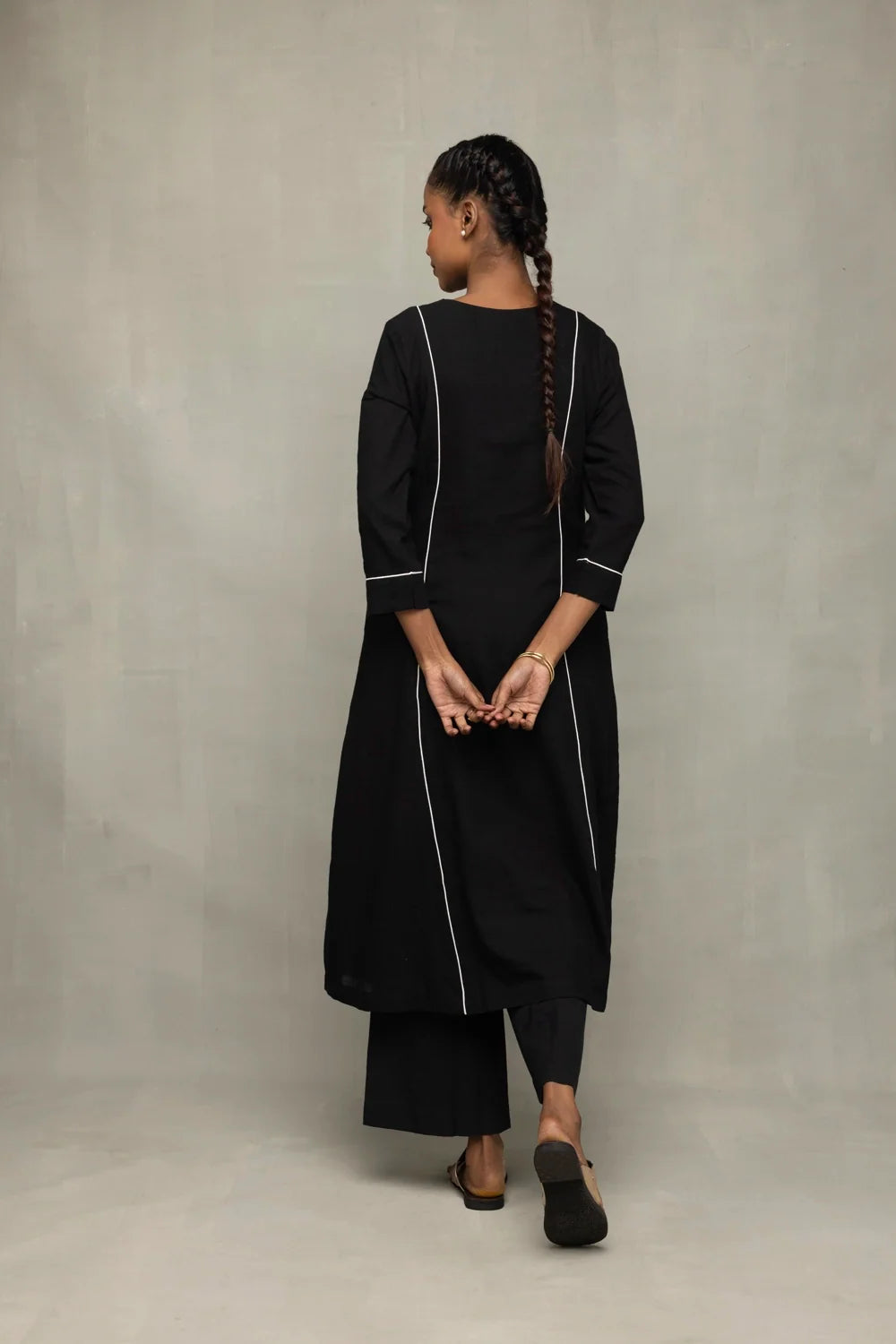 Black Bengal Cotton Kurta Set With Jamdani Dupatta-Sutra Art of Clothing