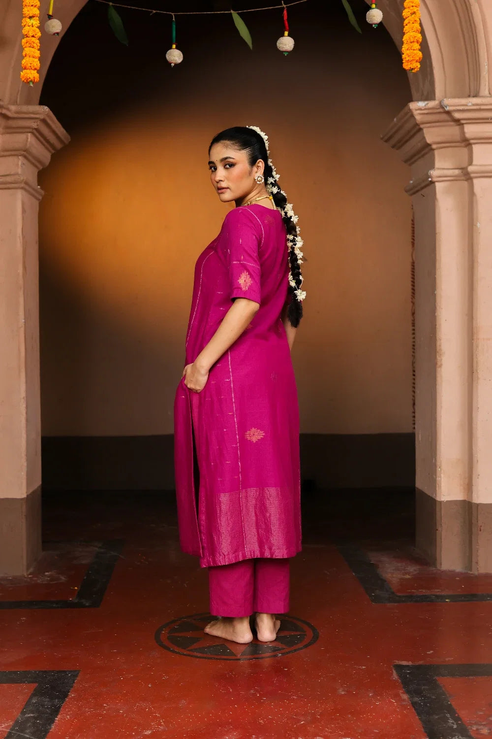 Back View of Handloom Rani Pink Pure Cotton Zari Jamdani Kurta Set with Dupatta