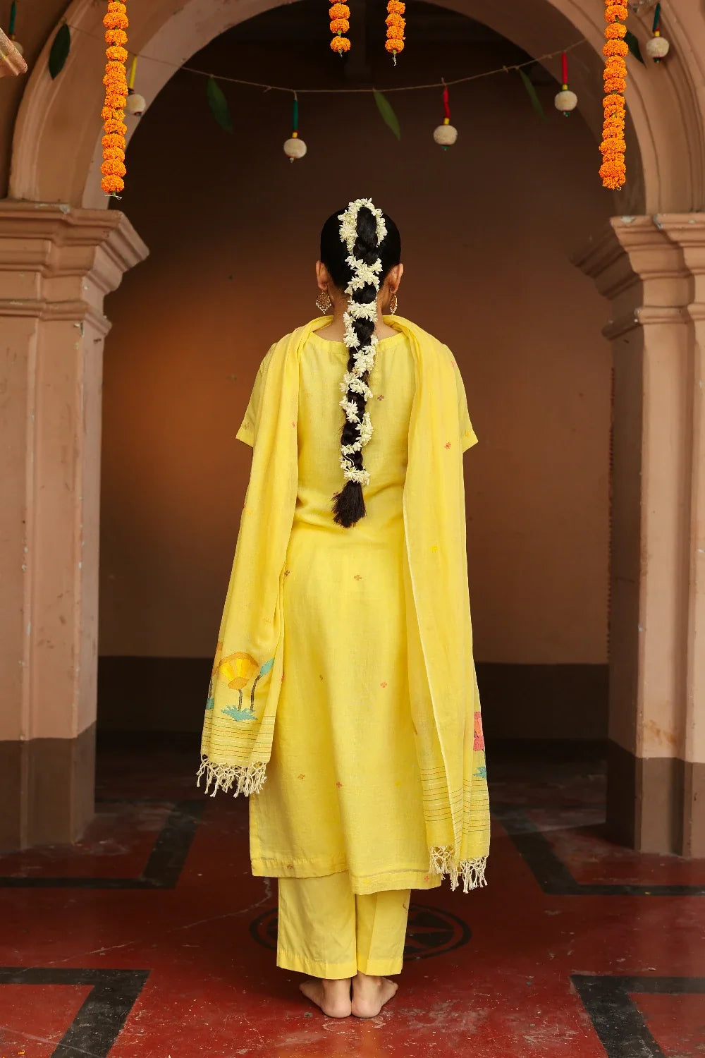 Handloom Yellow Pure Cotton Jamdani Kurta Set With Dupatta