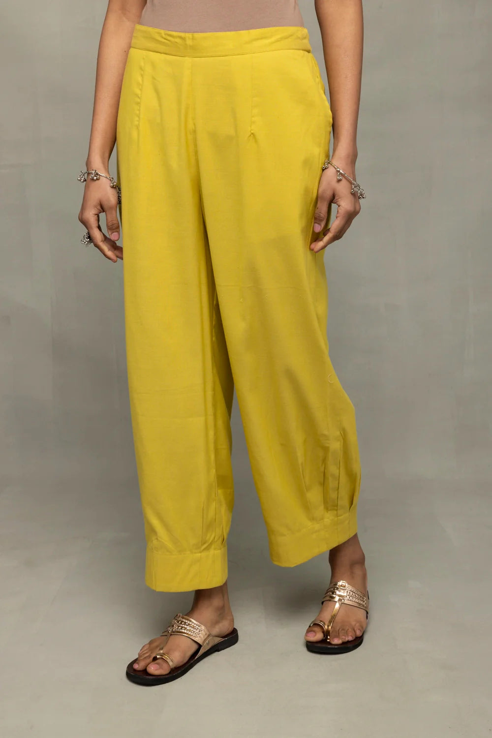 Close Up of Banana Cotton Texture on Yellow Bloom Co-ord Set