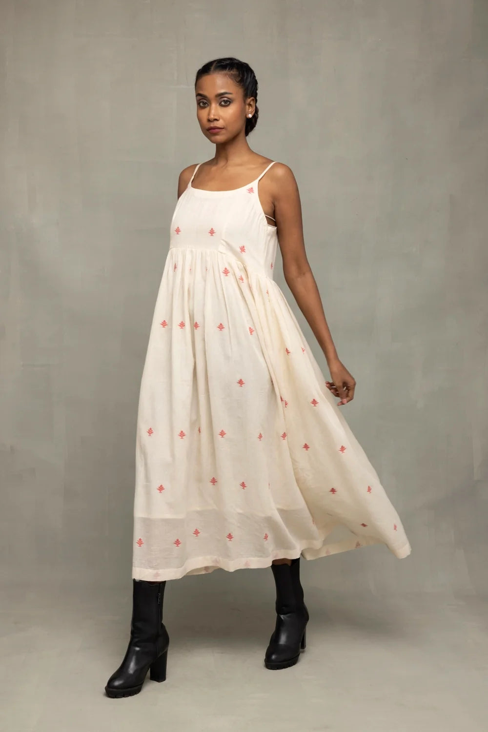Close Up of Dheki Motifs on Cream and Red Pure Cotton Jamdani Dress