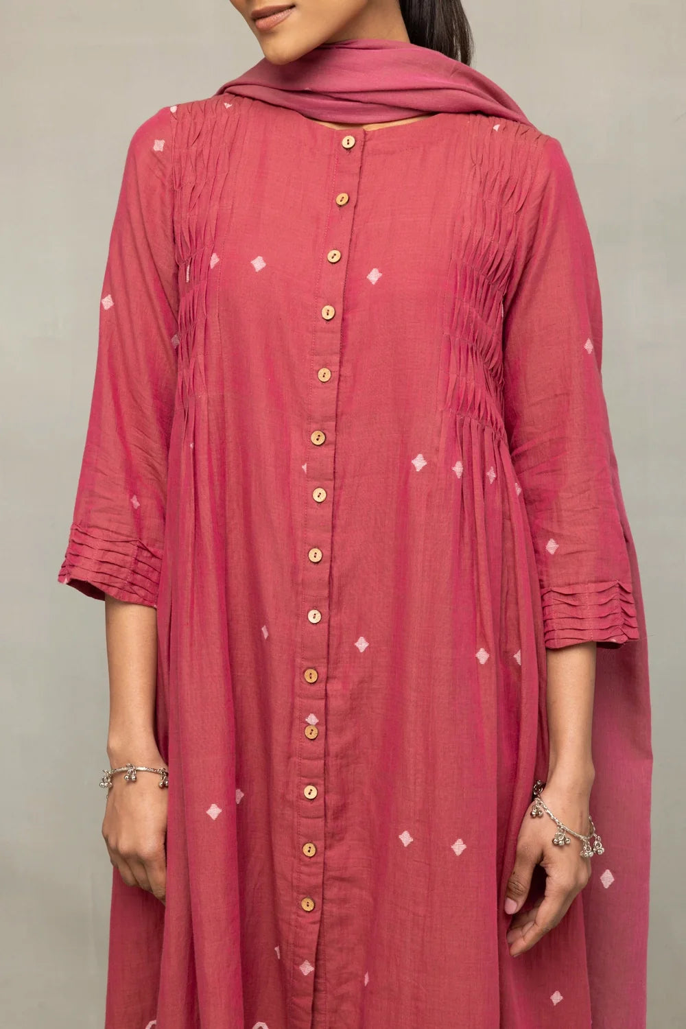 Close Up of Jamdani Weave Motifs on Pink Handloom Pure Cotton Kurta