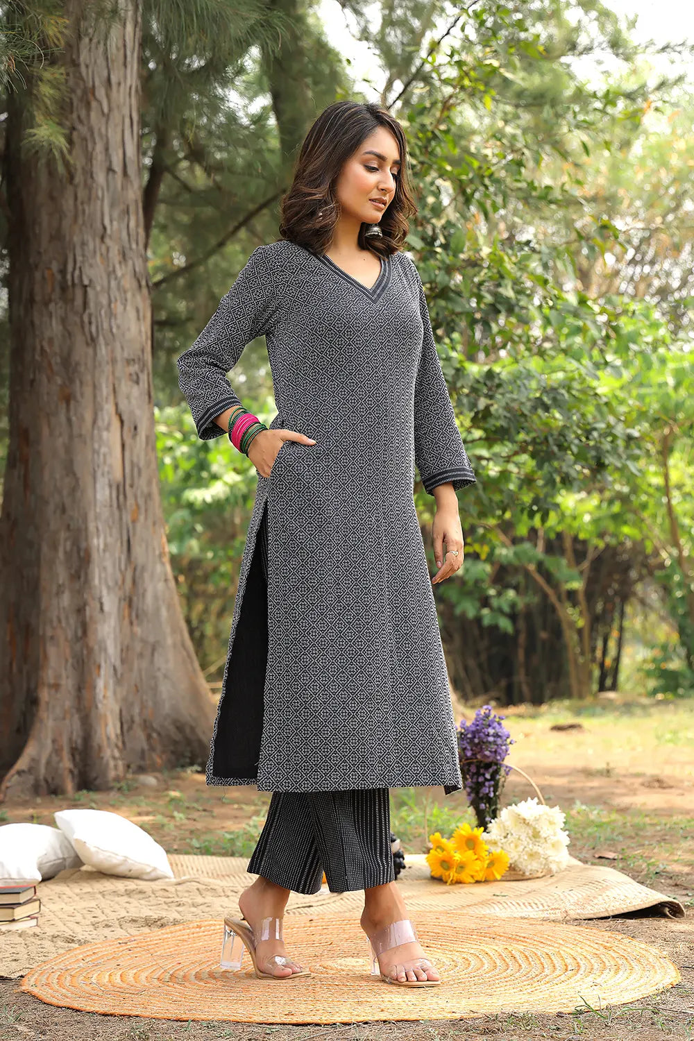 Elegant Black Pure Cotton Kurta Set for Festive and Ethnic Wear