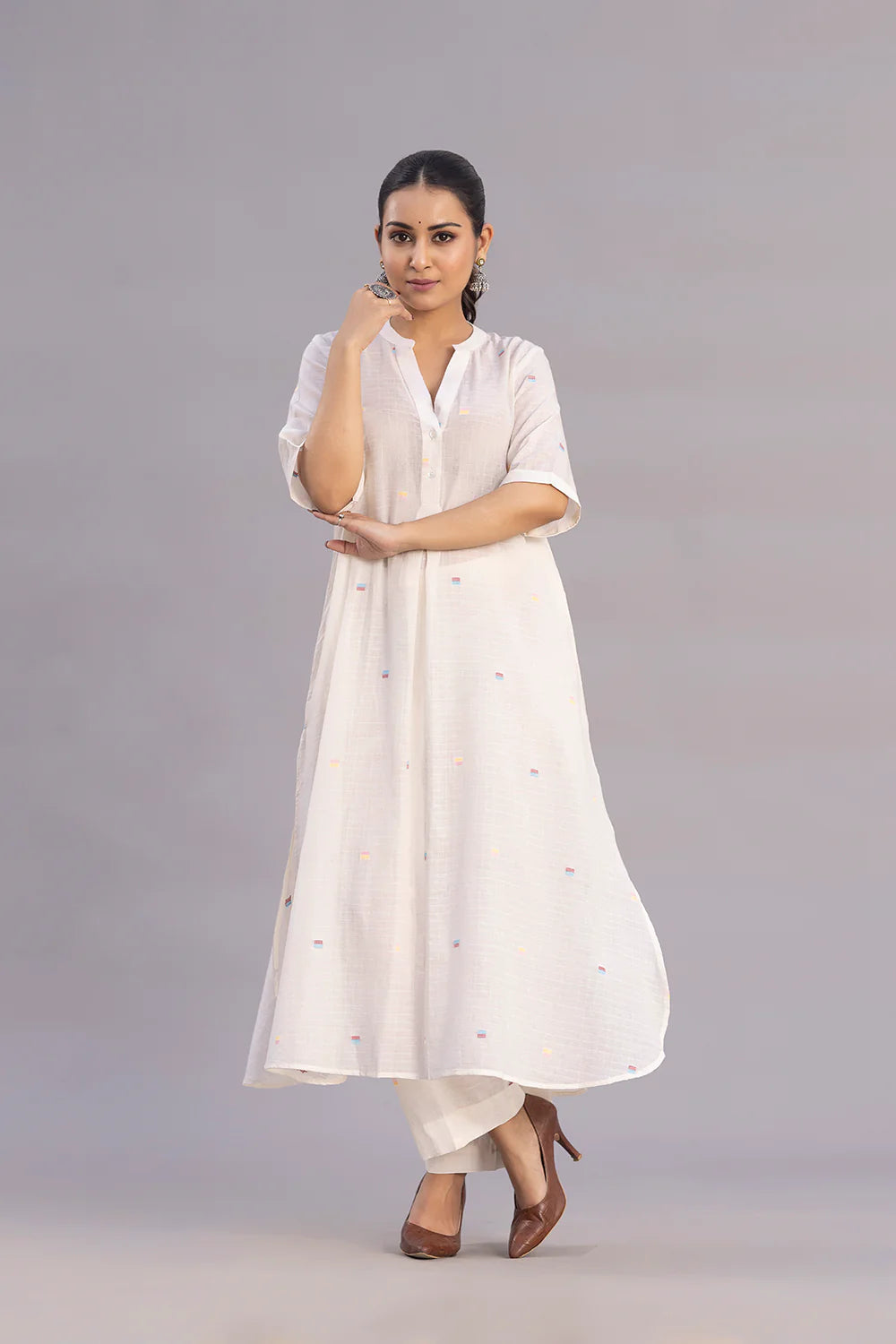 Elegant Ivory Jamdani Slit Co-ord Set for Festive and Ethnic Wear