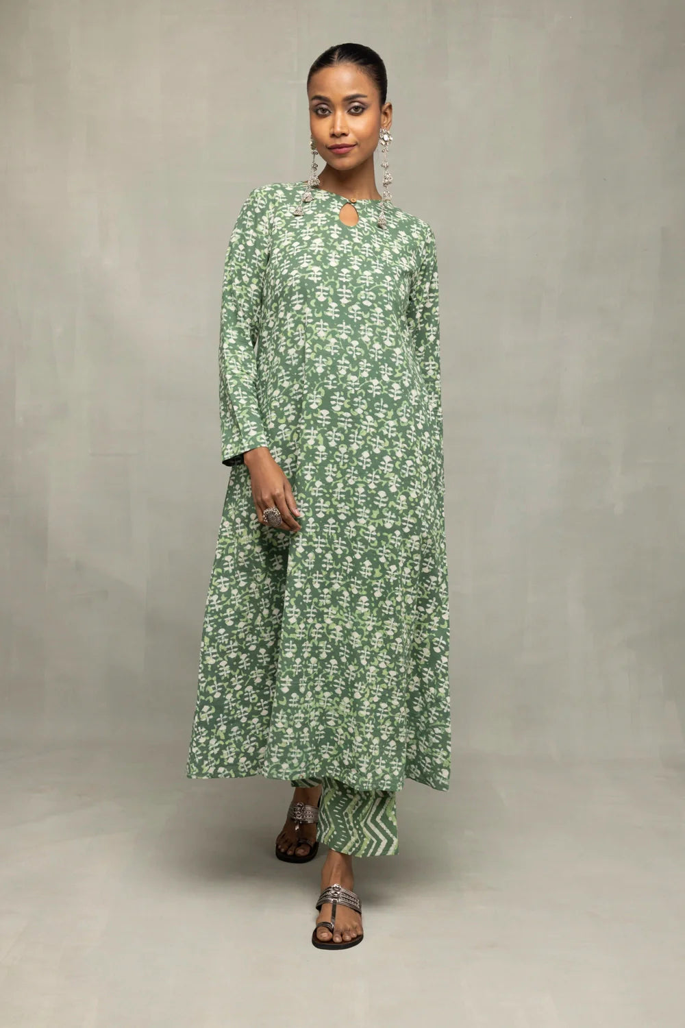 Handcrafted Green Pure Cotton Floral Block Print Kurta Set
