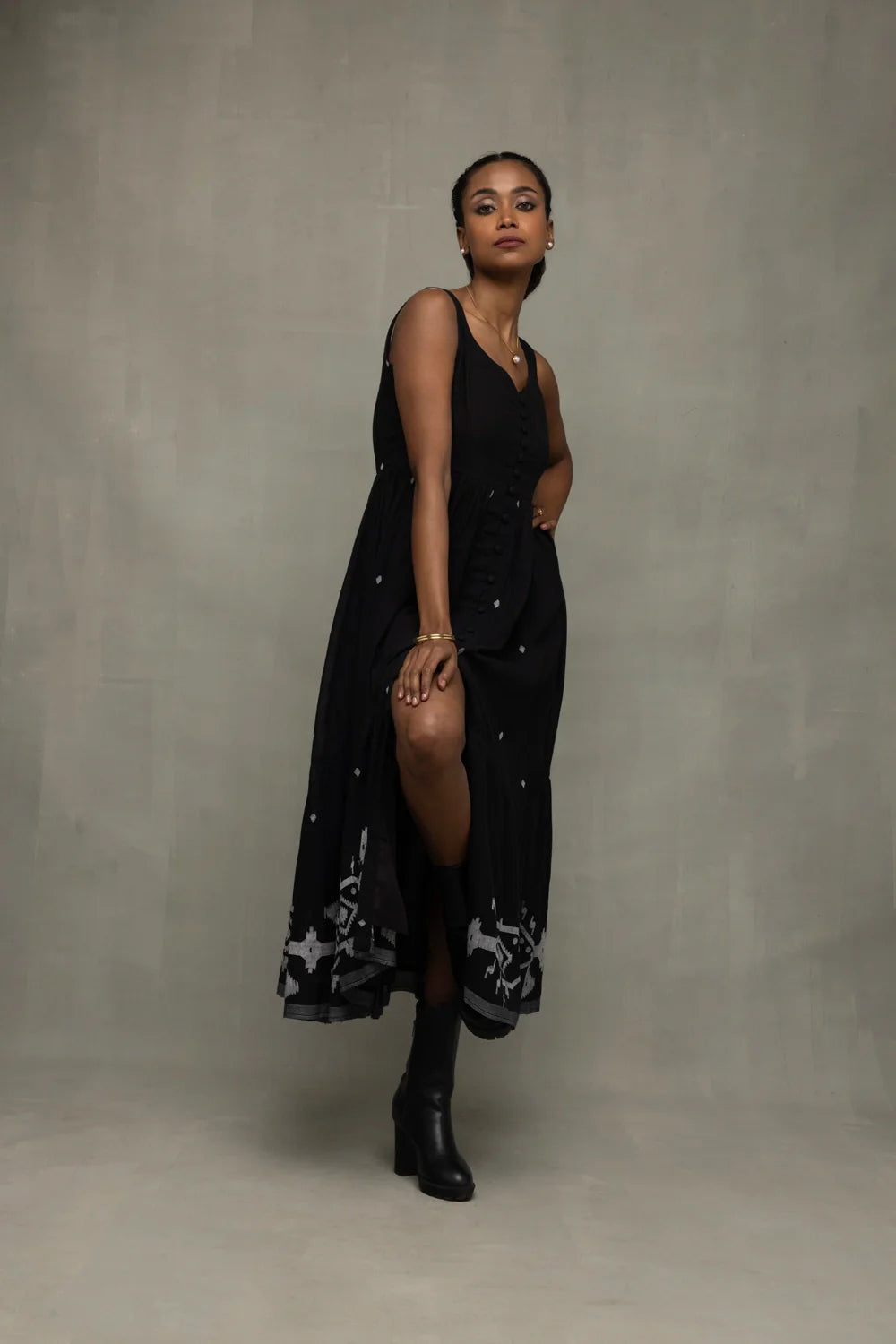 Handcrafted Midnight Black Jamdani Tiered Midi Dress for Casual Wear