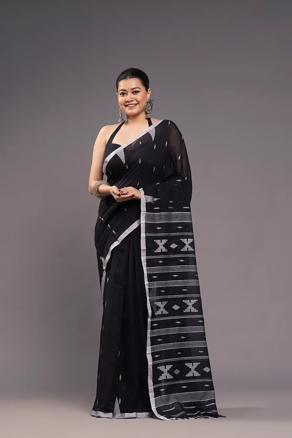 Handloom Black Soft Cotton Jamdani Saree