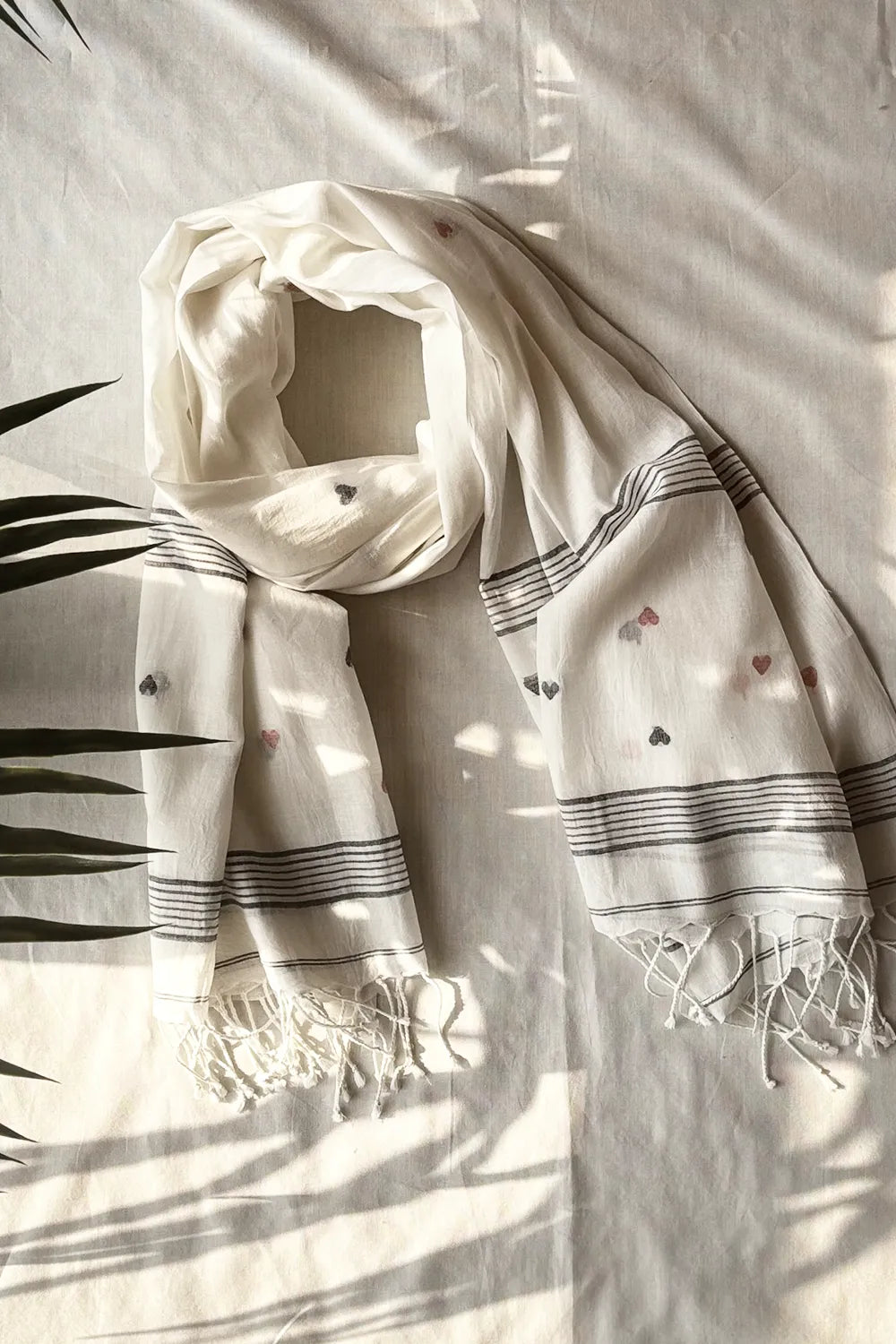 Handloom White Heart Shape Jamdani Dupatta-Sutra Art of Clothing