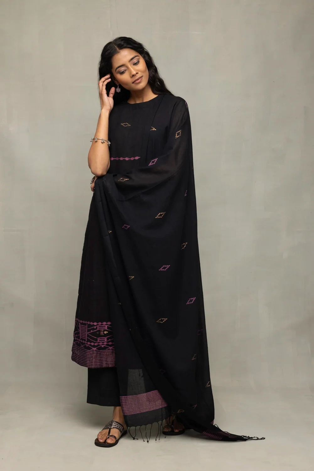 Handloom Black Pure Cotton Yantra Zari Jamdani Kurta Set WIth Dupatta
