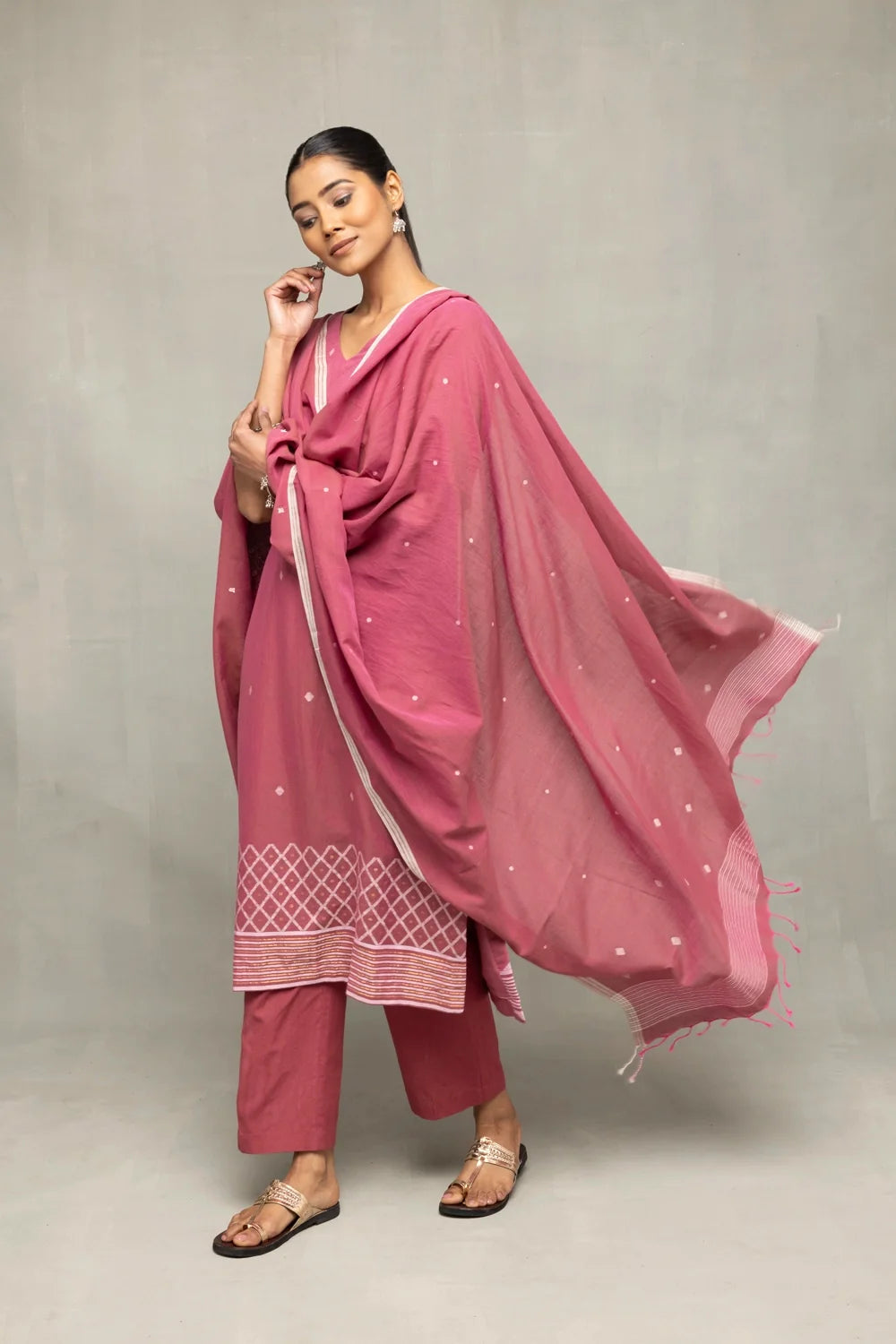 Handwoven Dusty Rose Jamdani Kurta Set with Cross Motifs and Dupatta