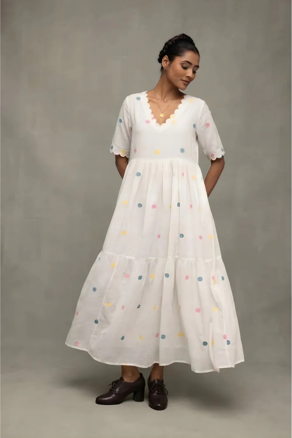 Handwoven White Gulrang Jamdani Dress with Traditional Floral Motifs