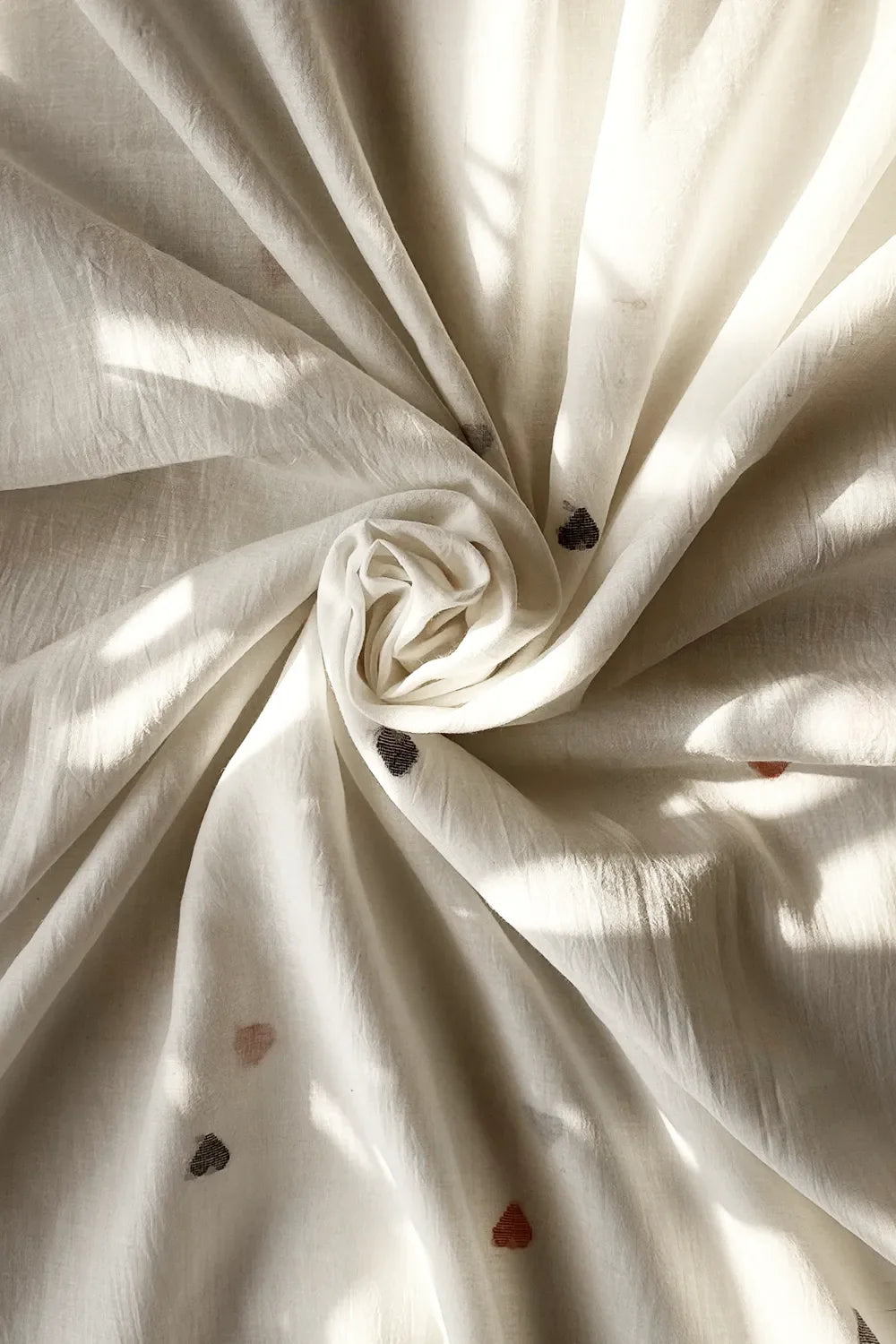 Handwoven White Heart Shape Jamdani Dupatta with Traditional Motifs
