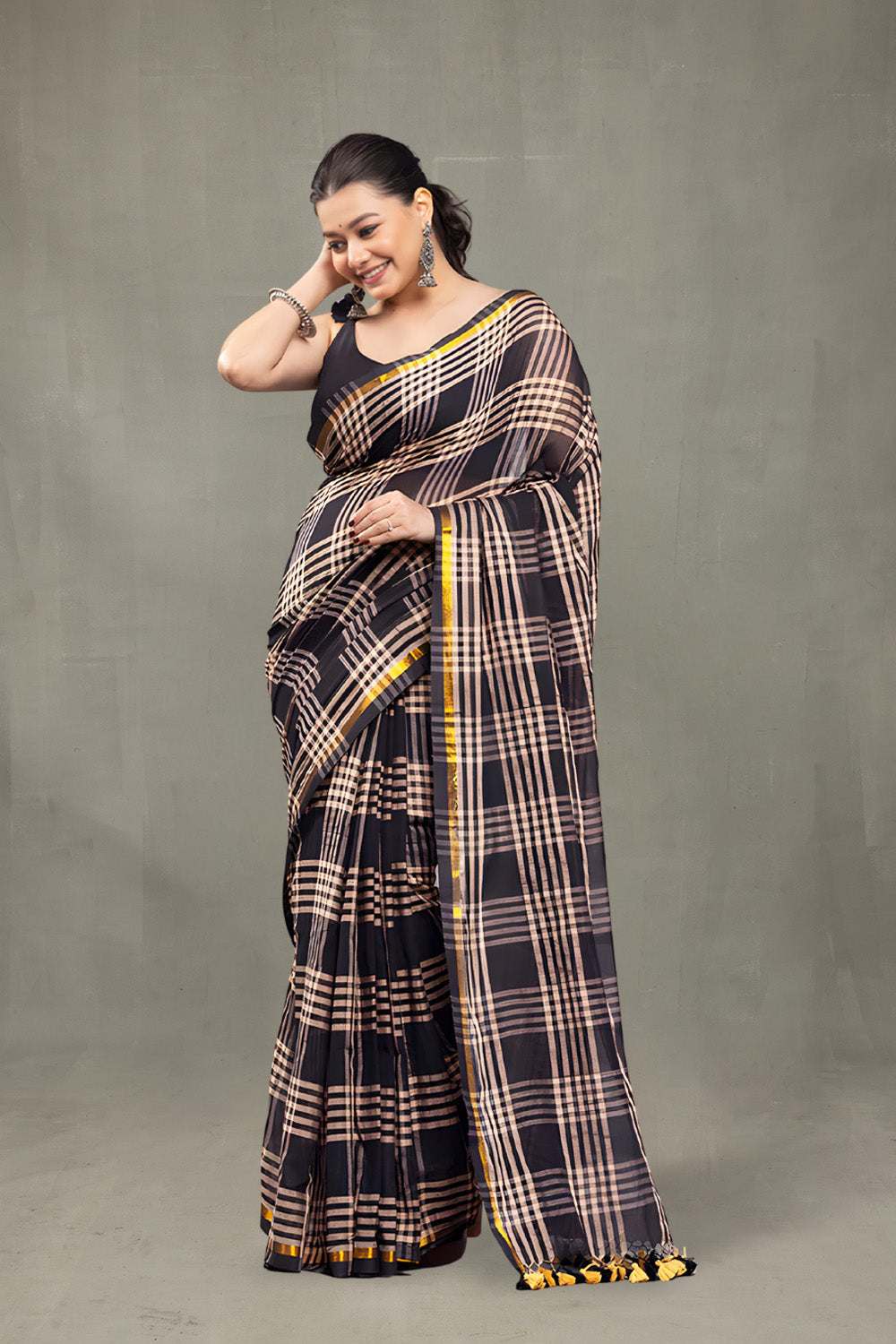 Lightweight Black Grey Check Handloom Mulmul Saree for Everyday Wear