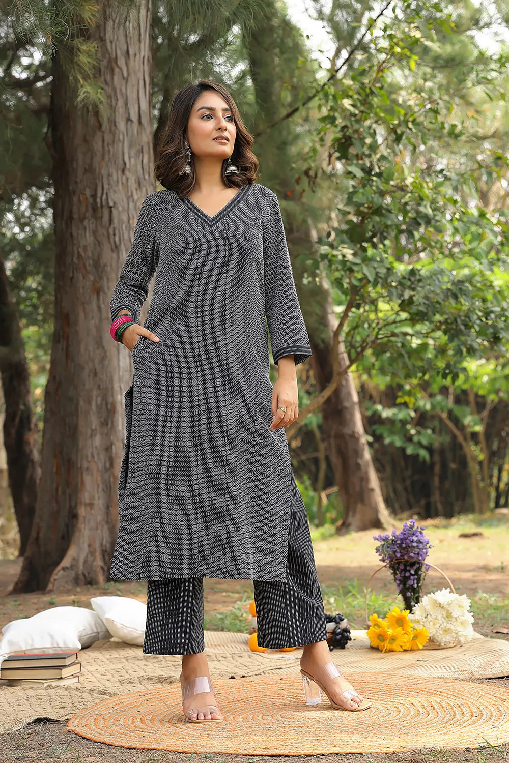 Lightweight Breathable Black Pure Cotton Kurta Set for Everyday Wear