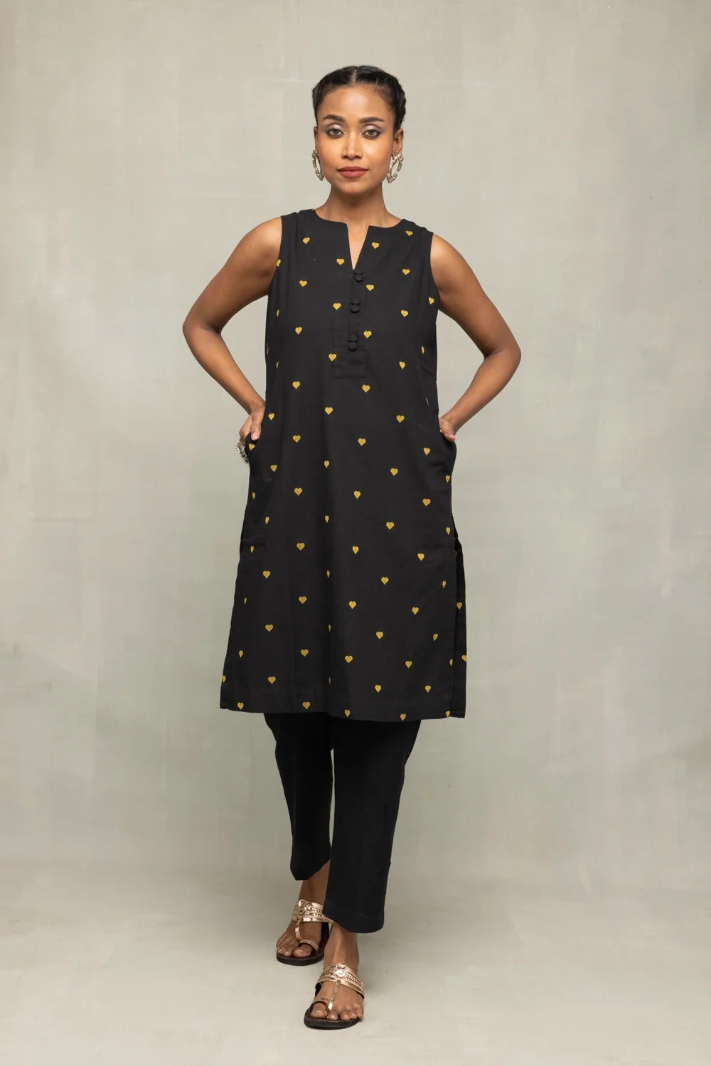 Lightweight Breathable Black Yellow Hearts South Cotton Kurta Set for Everyday Wear