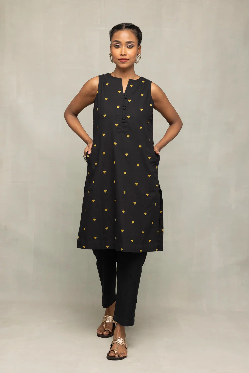 Lightweight Breathable Black Yellow Hearts South Cotton Kurta Set for Everyday Wear
