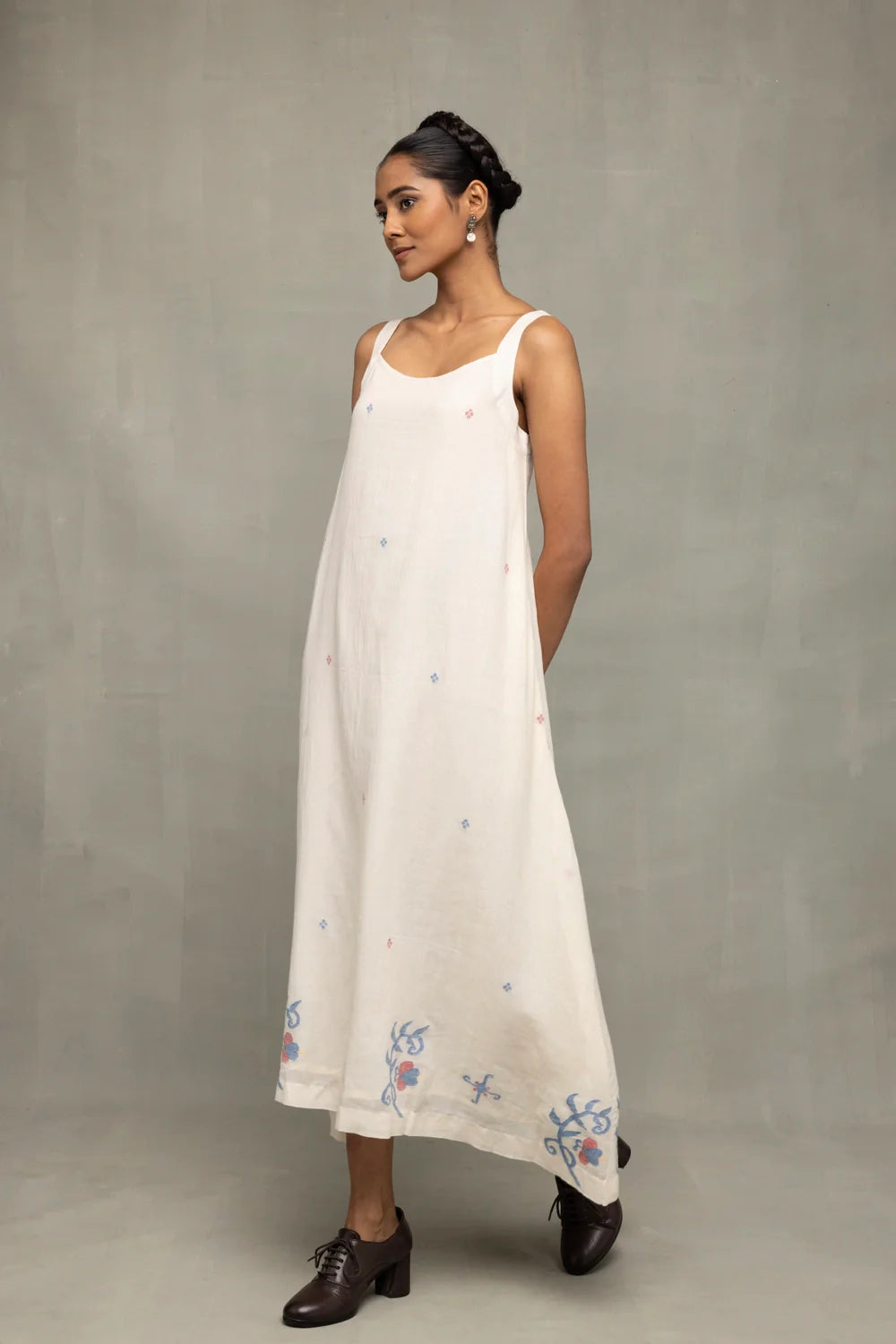Lightweight Breathable Cream Bela Buta Jamdani Dress for Summer Wear